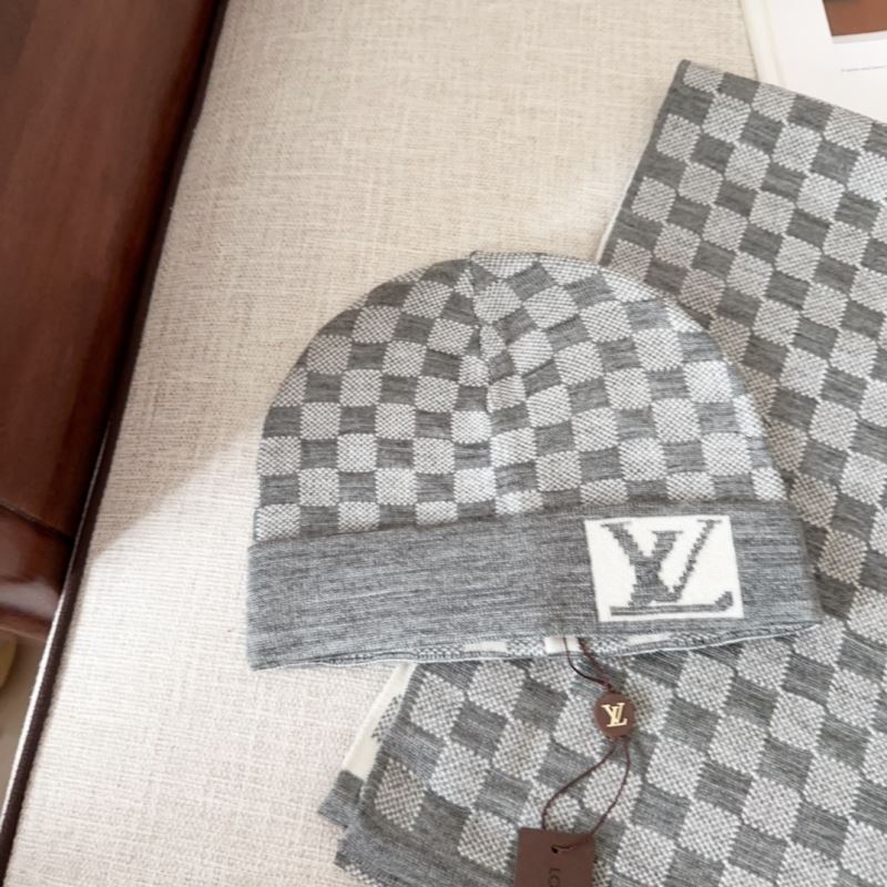 Louis Vuitton Caps Scarfs